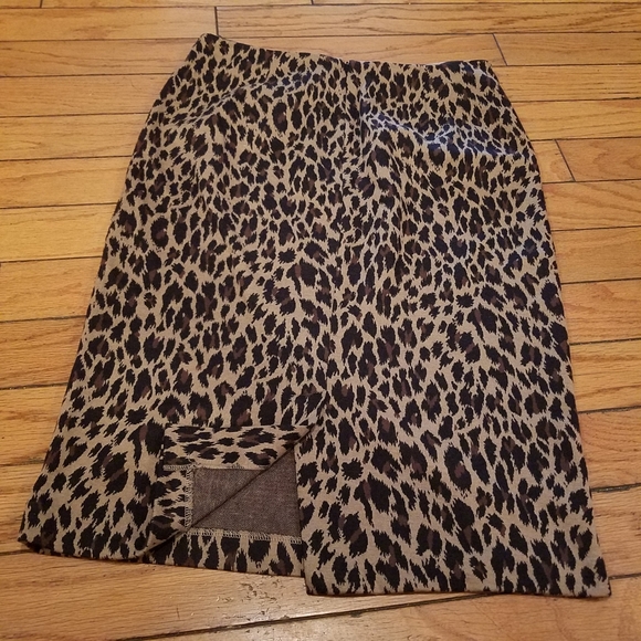 Chettah print pencil skirt - Picture 2 of 4